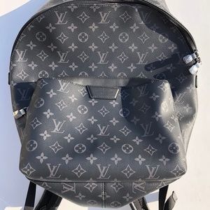 Louis Vuitton Discovery Backpack
